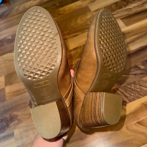 A2 by Aerosoles Women Brown Heeled Mule Clog with Buckle Detail Size 9 NWOT fall