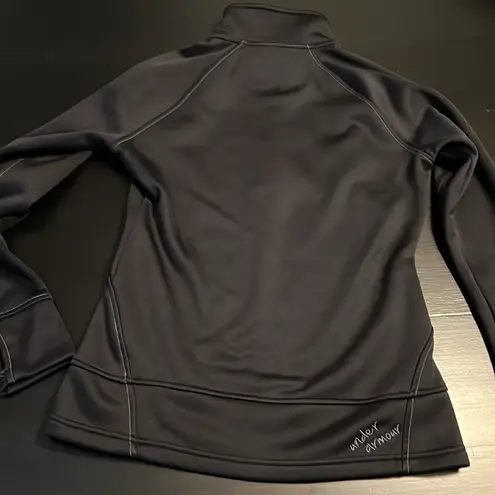 Under Armour  semi-fitted sweatshirt top