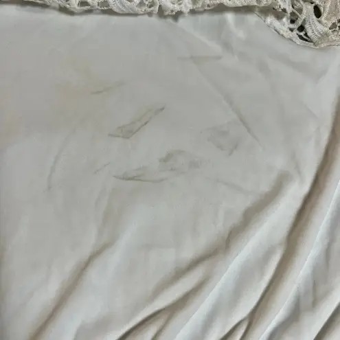 Women's Sleeveless Lace Playsuit Romper Size Small Festival Bridal Bachelorette White