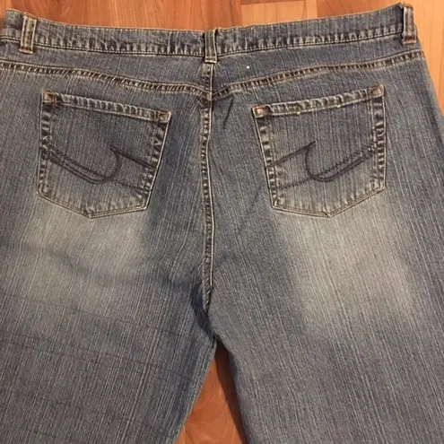 IZOD Jeans Women’s Denim Capri Pants Size 22W