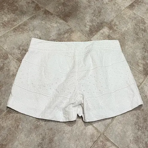 Daniel Cremieux Women’s Percy Eyelet Cotton Mid Rise White Shorts Sz 8 Pockets