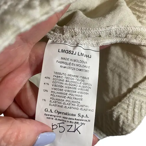 Armani Collezioni Cream Two Button Peplum Textured Jacket Women Sz 6