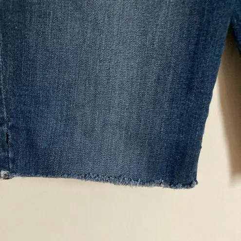 Apt. 9 🌞 Dark Wash Distressed Cut Off Bermuda Shorts A