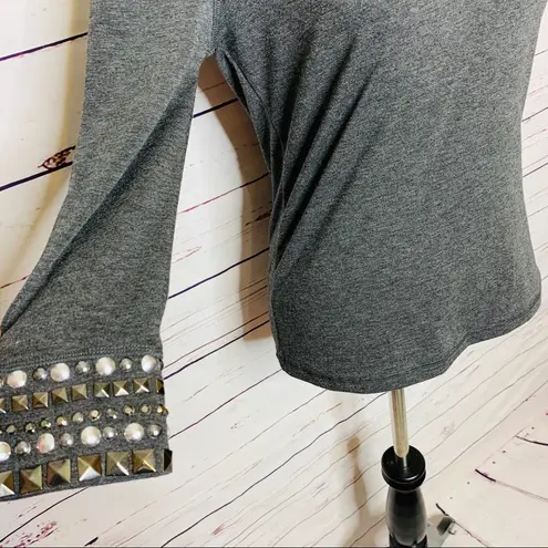 Alberto Makali Gray Pearl Studded V Neck Top Size Small