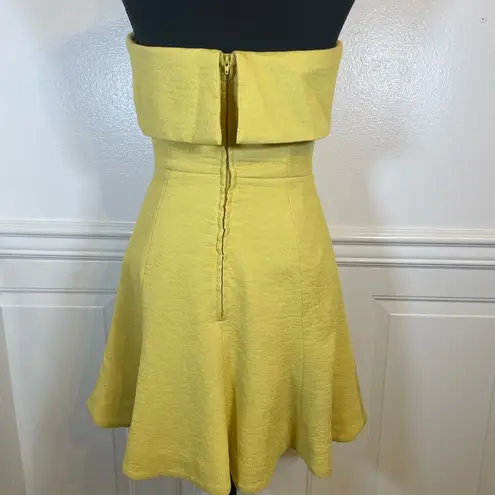 C/MEO COLLECTIVE Yellow Apex Mini Strapless Dress Sz M Fit & Flare Style