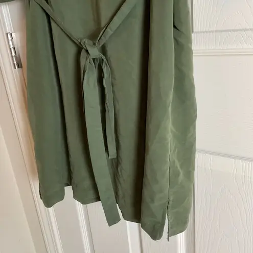 Reynah Couture Green Button