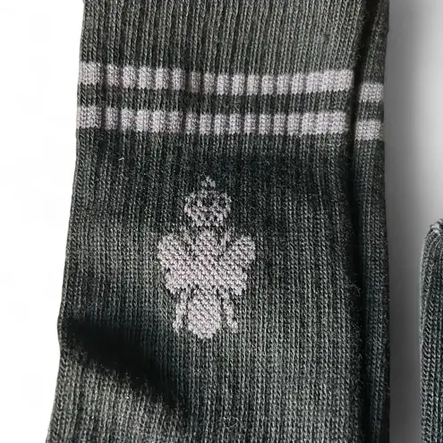 Bombas 🐝Unisex 5 PAIRS BLACK /GREY
STRIPE CREW SOCKS S (4-7.5)