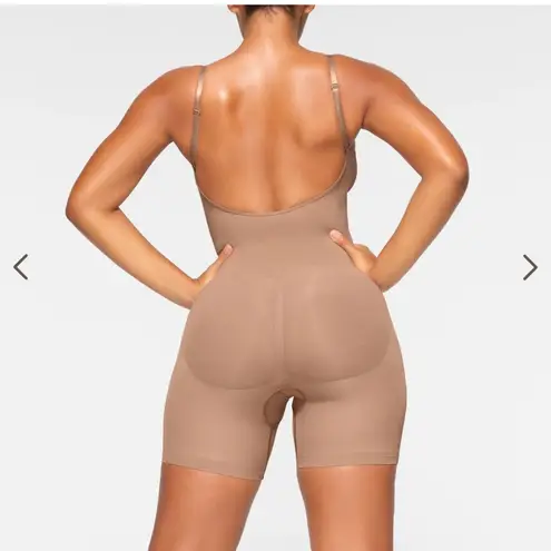 SKIMS low back mid thigh sculpting bodysuit