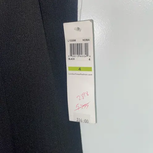 London Times NWT  Black Scallop Lace Dress