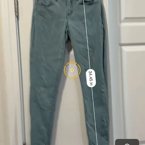 SO Women's Skinny Jeans Size 4 Blue Mid-Rise Stretch Denim