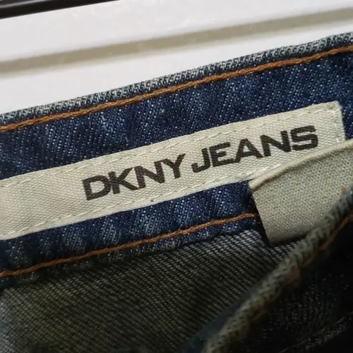 DKNY  SLIGHT LOW Rise Regular Fit Boot Cut Jeans Size 16. NWT.