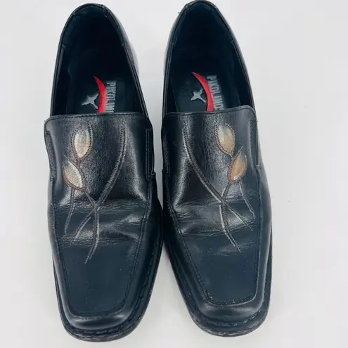 Pikolinos  Black Loafers with Leaf Design Size 5