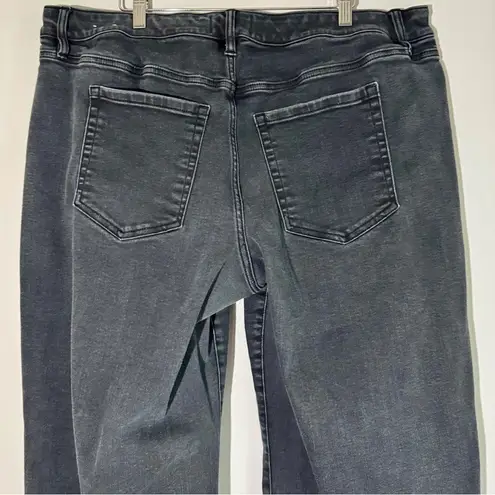 Lane Bryant  Mid-Rise Signature Fit Wide Leg Jeans Flex Magic Waistband Size 22