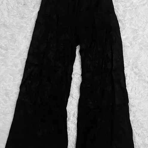 Forever 21 NWT  Black Jacquard Wide Leg Black Pants!