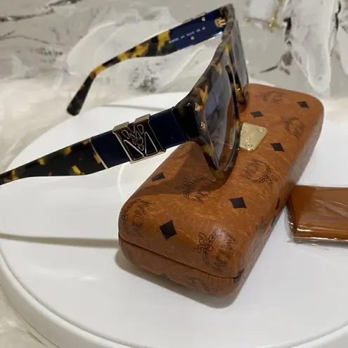 # Mcm Woman's Sunglasses 54mm Tan