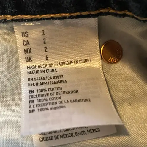 American Eagle  Outfitters TOMGIRL Dark Wash Distressed Shorties Size 2