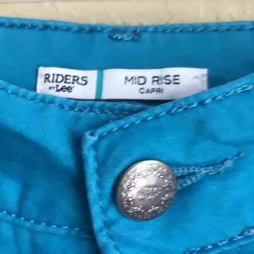 Riders By Lee Blue mid rise Capri jeans