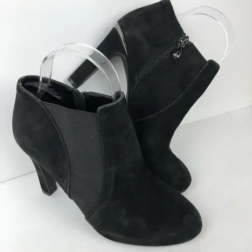 Tahari  Suzi Suede Ankle Bootie in Black Size 6