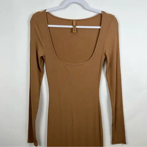 SKIMS  Soft Lounge Long Sleeve Dress in Camel Size Medium