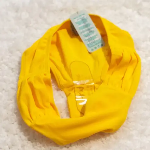 Luli Fama 🆕  Cosita Buena Limon bikini bott…