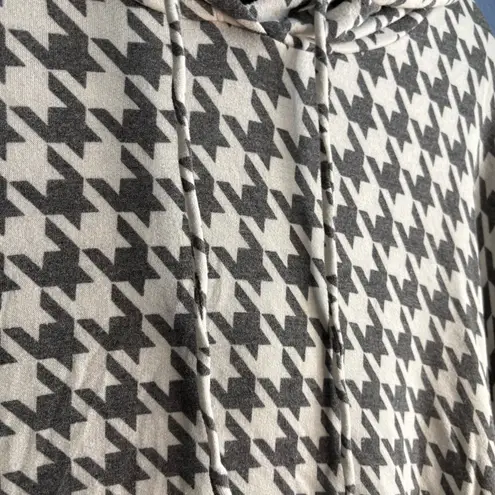 Scarlett Black and White Oversized Boxy Hoodie