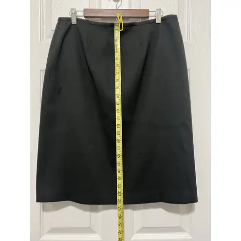 Worth New York Woman’s Size 16 Black Knee Length Skirt With Buttons Career.