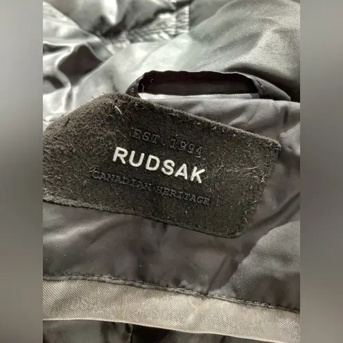 Gorgeous women’s RUDSAK puffer coat🔥🔥 Black Size M