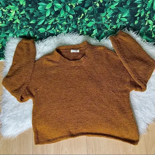 Cozy, warm, comfortable, mustard color long sleeve winter / fall sweater M Size M