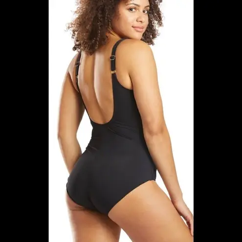 Gottex contour swimsuit with princess neckline. NWT Black Size 14