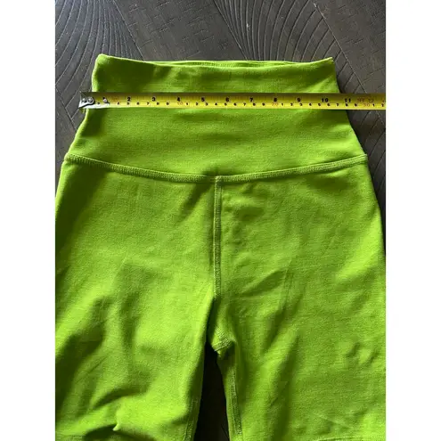 Beyond Yoga Spacedye Keep Pace 7" Biker Short in Matcha Lime Green Women’s Small