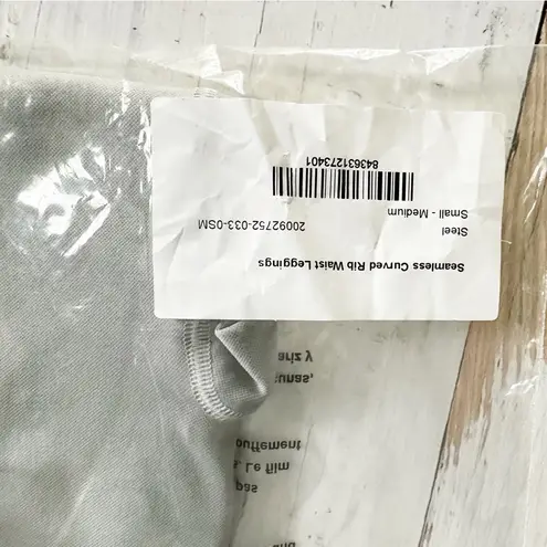 Cuyana 3 Piece Workout Set Steel color Size Small