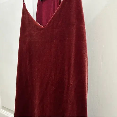 Bishop and Young Velvet Spaghetti Strap Tank in Burgundy Size Medium