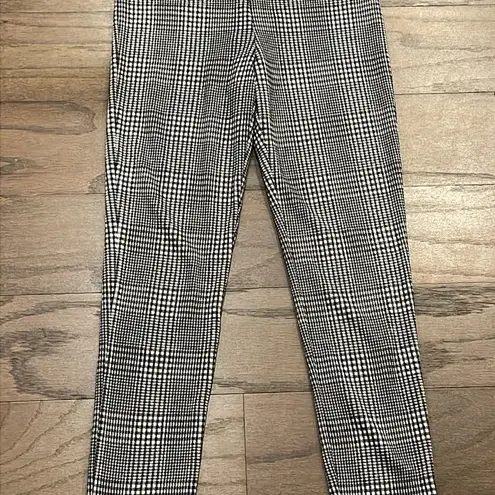 NWT Matty M Black and White Plaid Legging