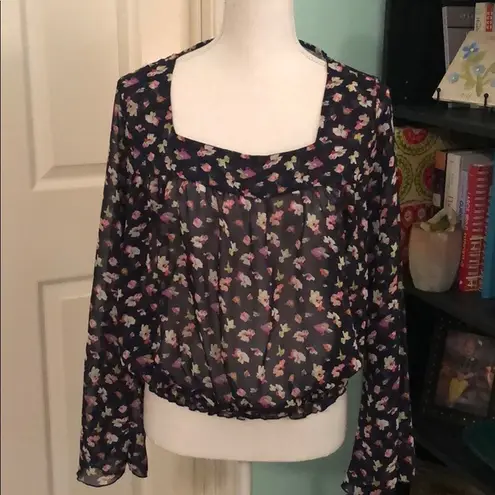 H.I.P. Floral bell sleeve sheer blouse