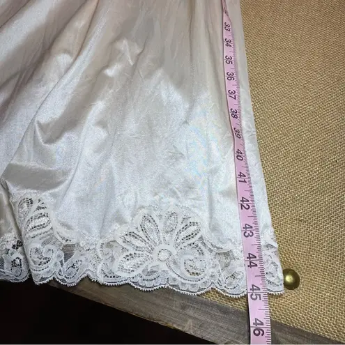 Shadowline Vintage 70s Elegant Ivory Lace Slip Nylon Dress 38MS Size undefined