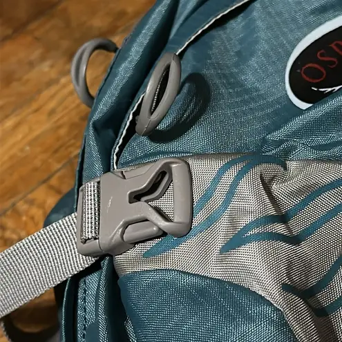 Osprey Sirrus 24 Hiking Backpack/Day Pack, Teal/Gray, Rain Cover, Sz Small Blue