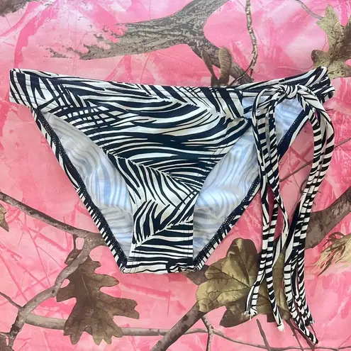 BCBGMAXAZRIA y2k vintage bcbg zebra print bikini bottoms