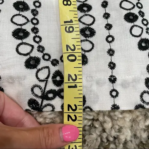 Tweeds Linen White Eyelet Blouse Top Sz Medium Boho Coastal Grandma