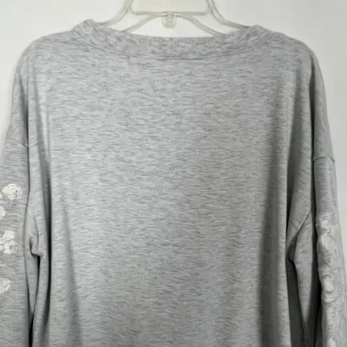 Skies Are Blue Embroidered Pullover Gray Sweater Size Medium