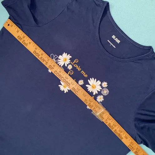 Blair daisy short sleeve crewneck blue white yellow soft tee T-shirt top size L