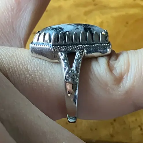 White Buffalo Sterling Silver Ring Size 7 Black