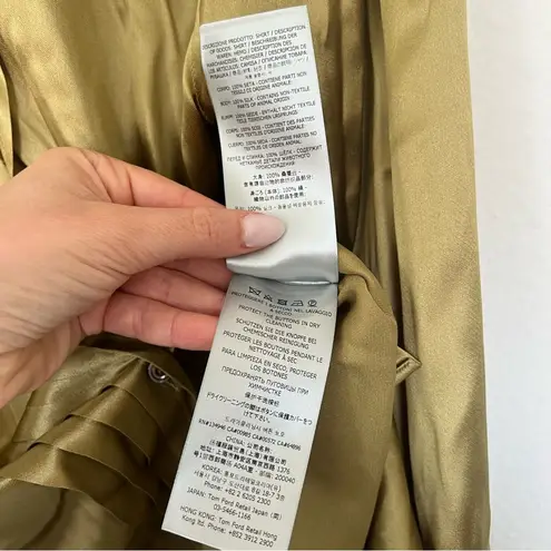 Tom Ford New Fluid Fit Pleated Silk Charmeuse Button-Up Shirt in Fg710 Pale Sage