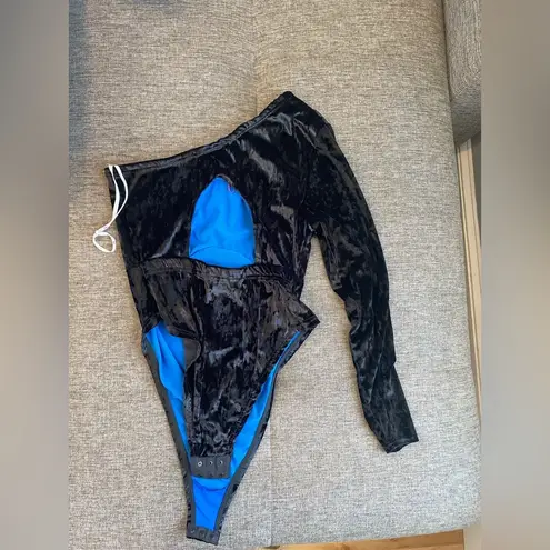 YITTY  Plusshy Asymmetrical Velvet Bodysuit Size 1X
