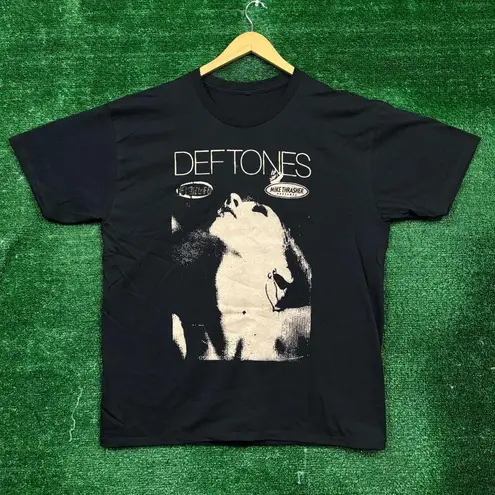 Deftones Saturday Night Wrist Nu Metal Band T-Shirt Size Extra Large