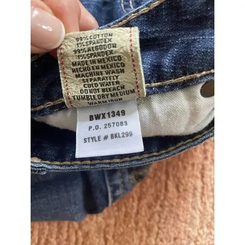 BKE Denim Lily Stretch Crop Jeans Size 28 Blue Mid Rise Flare Capri