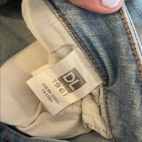 DL1961 MARA Women's Light Blue Straight Leg Jeans with Instasculpt