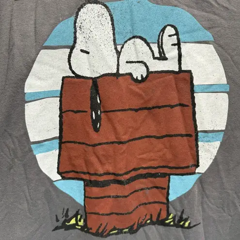 Peanuts Snoopy “Slacker” Gray 100% Cotton Crewneck T