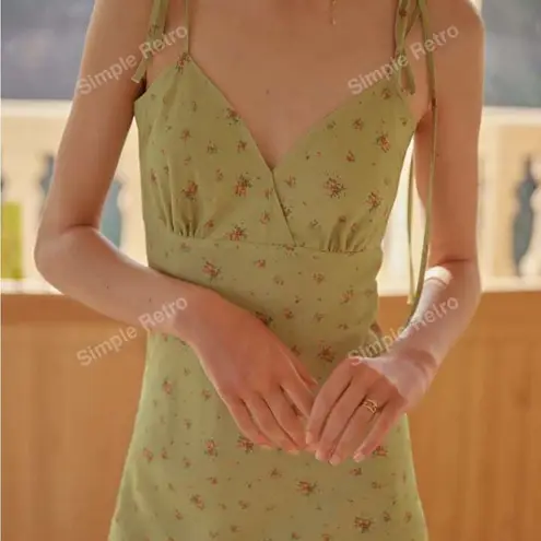 Simple Retro Floral Knot Detail Cami Dress, New with Tags, Size Small Green