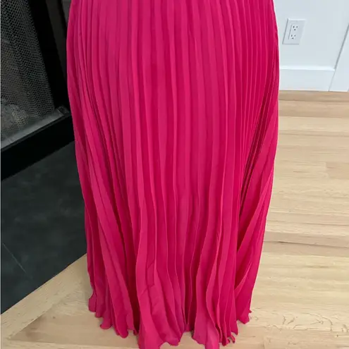 Bebe  Fuscia Pink Pleated Flowing Maxi Dress