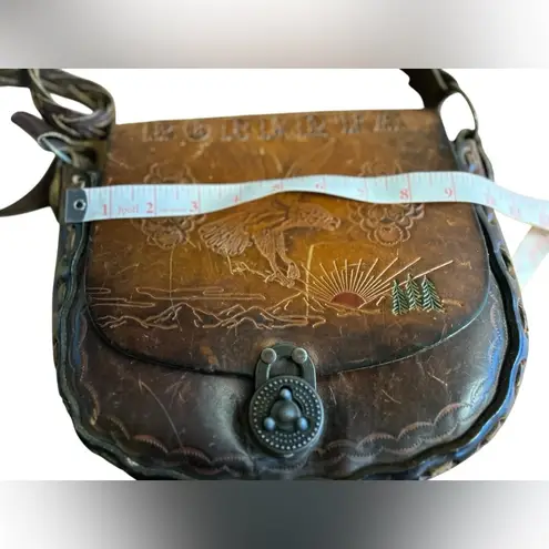 Roberta Vintage Brown Tooled Leather Saddle Bag Purse Floral Design Brown